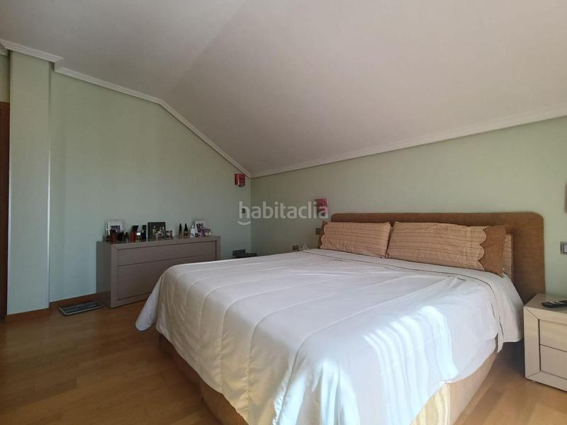 Foto 65f255e7-fa39-48dc-aaf2-b4dcf8ea3168. Chalet casachalet en Gondomar