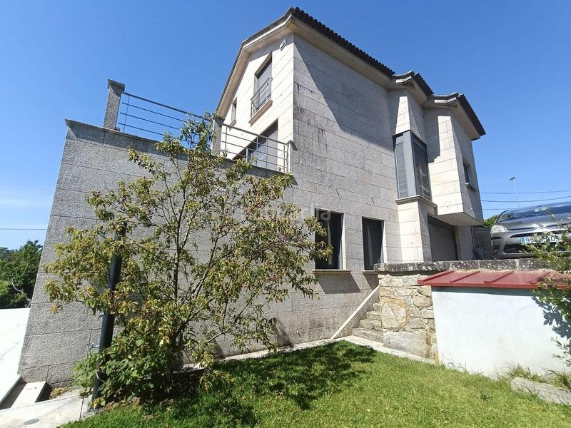 Foto 8db44c12-f72f-47e5-95ff-cbd90803412a. Chalet casachalet en Gondomar