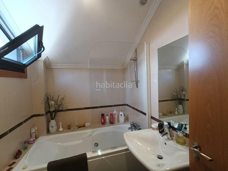 Foto b52f5443-67d3-4f48-acb7-782fd0e67959. Chalet casachalet en Gondomar