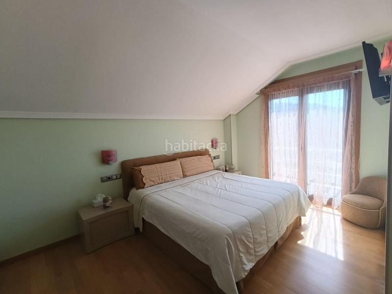 Foto d780136f-e6f0-4063-8d72-987aefc5d1f3. Chalet casachalet en Gondomar