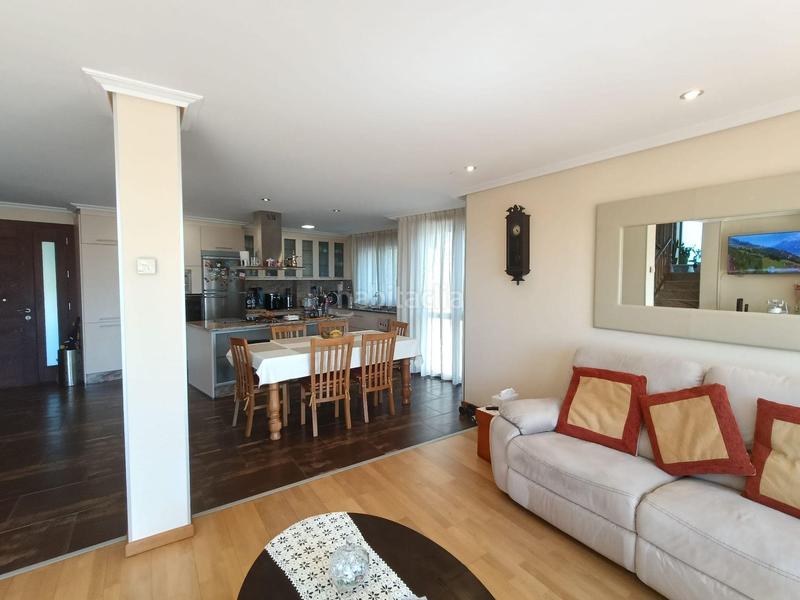 Foto e69ebd44-1019-4456-8104-70d71a627124. Chalet casachalet en Gondomar