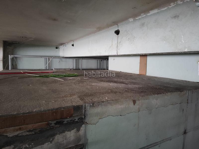 Foto f9bd8dfa-67f9-476a-ac5f-4e059db91477. Locale commerciale in Casablanca - Calvario Vigo