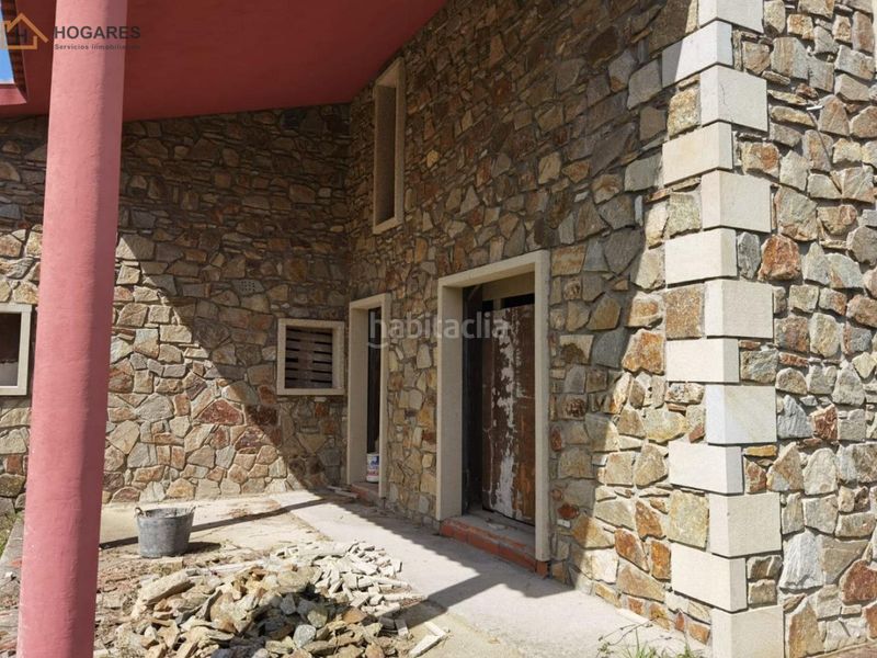 Foto ed9b3991-98e4-4762-aabc-ff4e74b36cb8. Casa a Rosal (O)