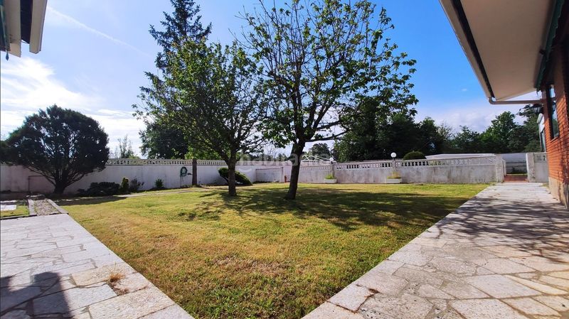 Foto 8cf6850a-4d01-4dd4-8435-6fea85a0ea56. Casa amb aparcament piscina a Tomiño