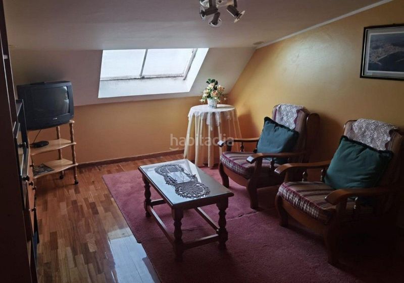 Foto a36e7fda-0440-49fb-a775-8453e7927088. Casa amb aparcament a Guarda (A)