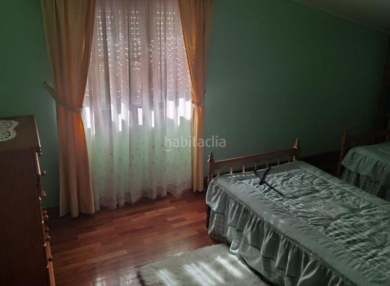 Foto a78a61ee-8a3b-4503-a615-3915fb75138e. Casa amb aparcament a Guarda (A)