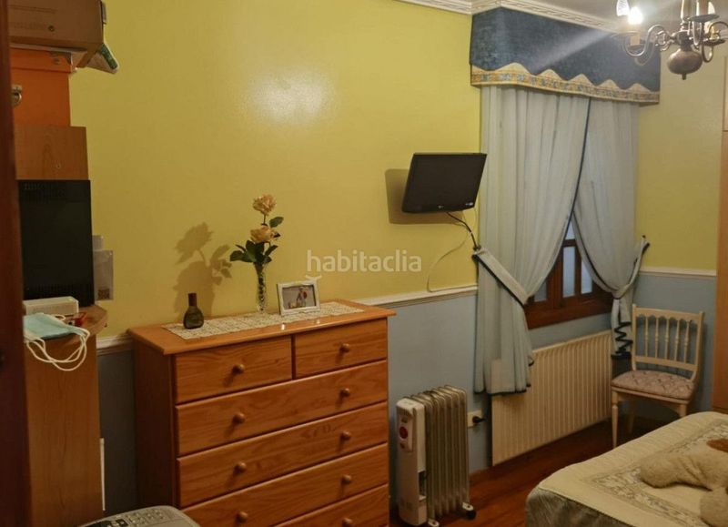 Foto f5e80233-04fe-43b1-949a-0d88619efbca. Casa amb aparcament a Guarda (A)