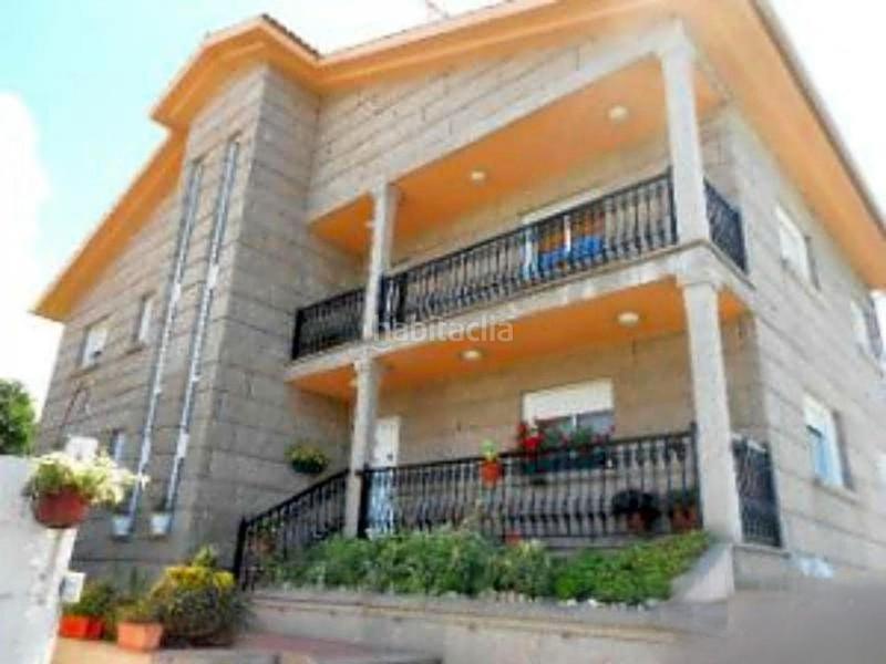 Foto 7e63d2db-d8db-4bbd-a5ac-38f46289ab84. Chalet dans Bembrive Vigo