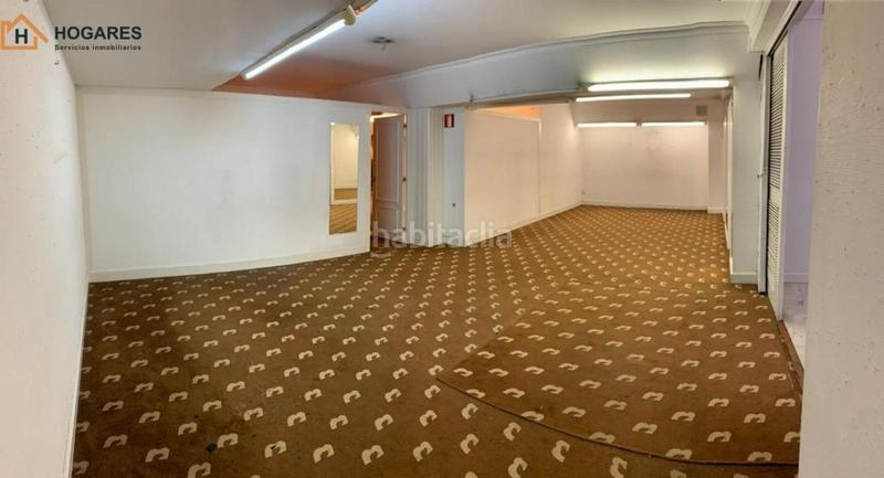 Foto c03dd989-b0cc-450e-b21f-aa2170106ca7. Location local commercial dans Plaza España - Corte Inglés Vigo