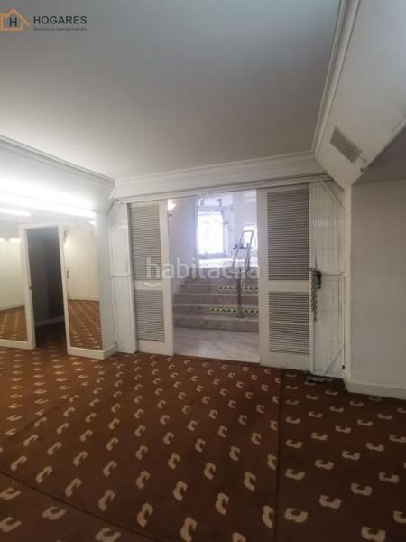 Foto bd4bdf26-0044-404d-ba7d-6bf2662c9e5a. Rent business premise in Plaza España - Corte Inglés Vigo