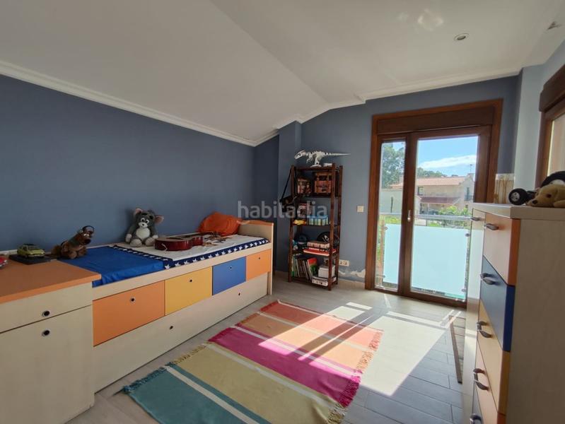 Foto 0af63254-d737-4ba7-9eea-a127d7abbd3f. Chalet avec parking dans Bueu