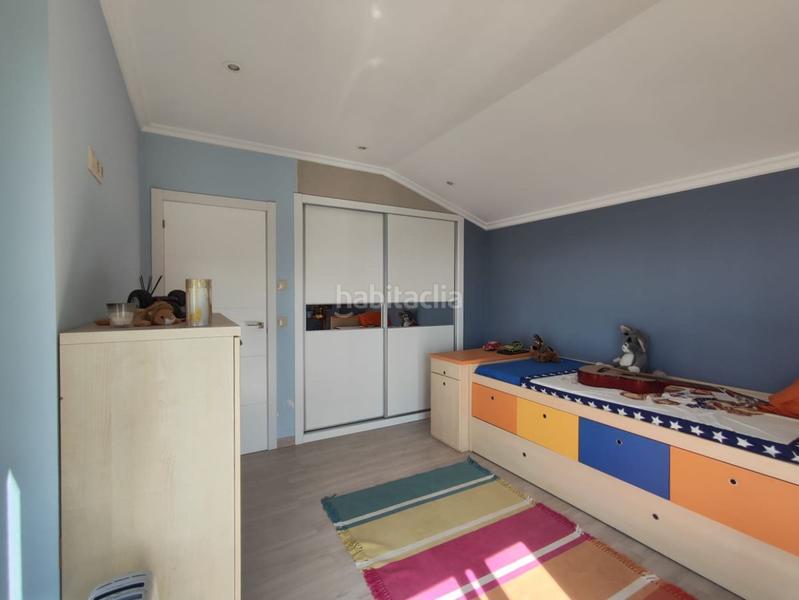 Foto 0e642258-1b37-476e-b56d-b7d830c66680. Chalet avec parking dans Bueu