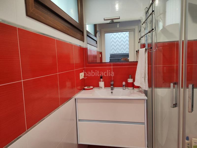 Foto 1a3e3d0e-de3a-4b57-9370-8cba59db96b0. Chalet avec parking dans Bueu