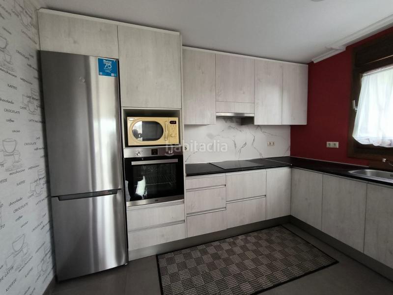 Foto 6ffe8c9f-33f9-4798-a828-5f79b9bf40eb. Chalet avec parking dans Bueu