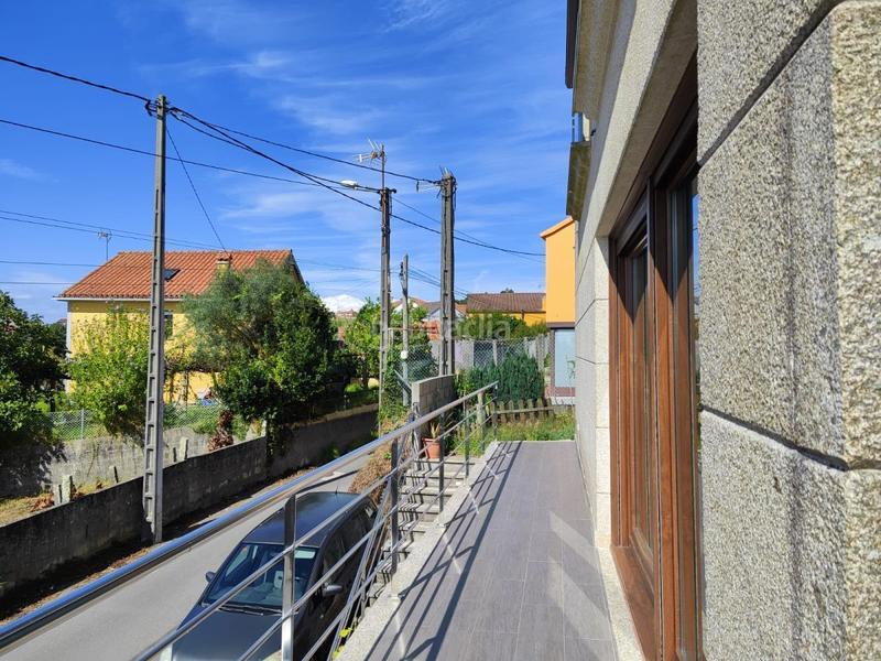 Foto a4e5eb4b-b73a-417f-b735-67f998ce9e53. Chalet avec parking dans Bueu