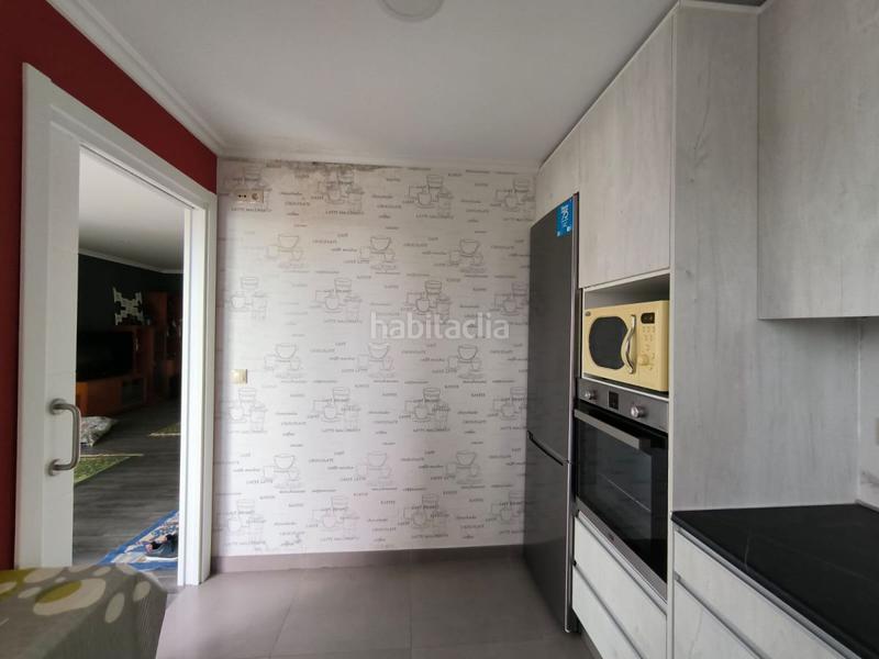 Foto d156b8f9-fd92-4e94-b8c7-ad0b04ab8eab. Chalet avec parking dans Bueu