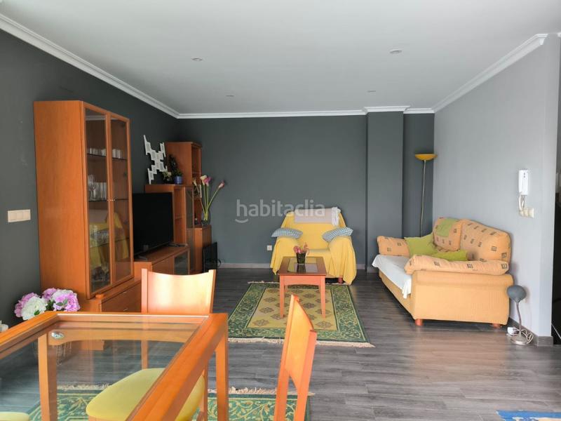 Foto fe6f6a32-c3fa-47b1-8476-9b502a7a6587. Chalet avec parking dans Bueu