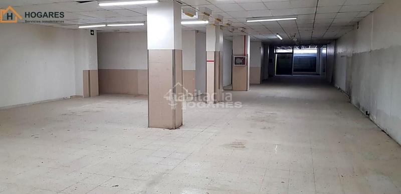 Foto e577c606-523d-4189-85d3-921f1496efe9. Lloguer local comercial a Camelias - Pi y Margall Vigo