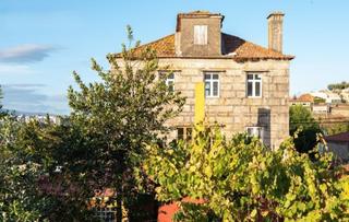 Maison  Camino san lourenzo-coruxo. Amplia casa de 6 dormitorios y 3 baños en parcela de 825 m. jard