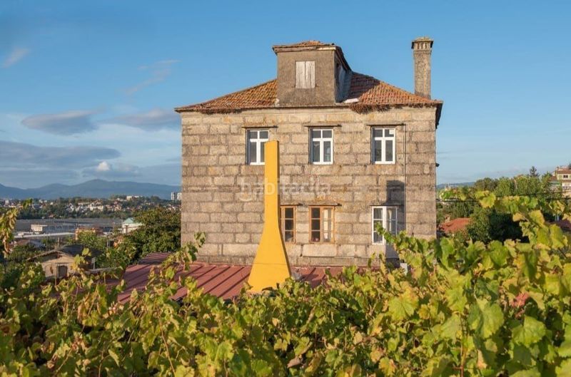 Foto ccdf2d83-4153-4193-b61d-931f5c2f61a5. Casa amb aparcament a Coruxo - Oia - Saiáns Vigo