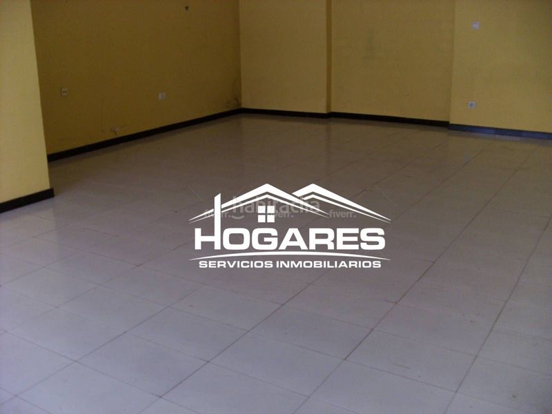 Foto 9cff3db7-5566-446f-b55c-d371d7ba0b0b. Local comercial a Tui