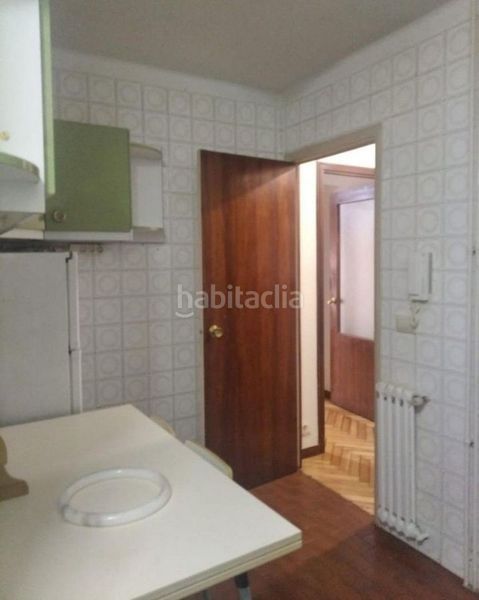Foto 83e335b4-6c98-4ec2-bf72-a398e14c4c46. Pis a Camelias - Pi y Margall Vigo