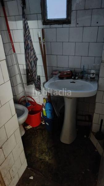 Foto b243eaee-0e8a-45a0-8cd6-bcc8c48b2cca. Lloguer local comercial a Teis Vigo