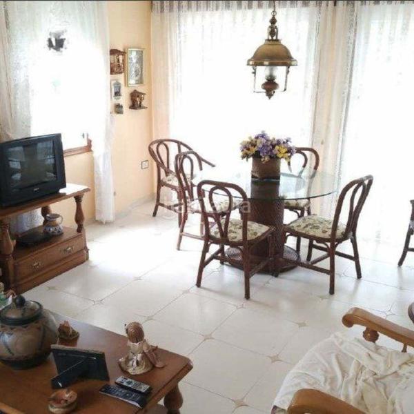 Foto d14121bf-0aa1-4ba1-8588-cf39d54a3f4d. Chalet en O Hío Cangas