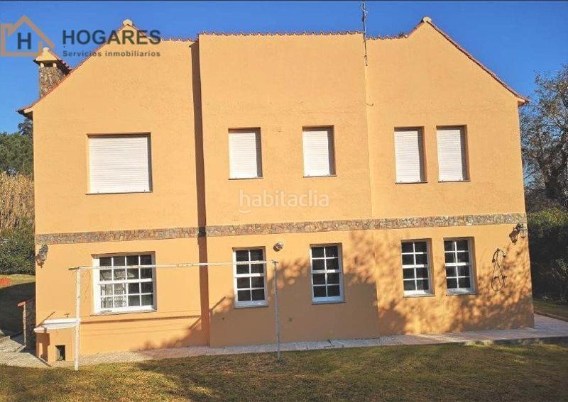 Foto 92c0c3e7-e7f1-4bc4-8bf7-30f40fc6de33. Chalet mit parking in O Hío Cangas