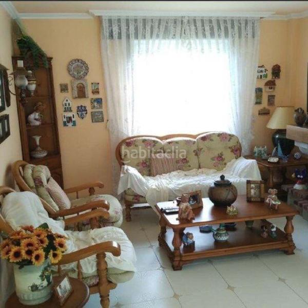 Foto bef5a371-cd9c-4e2d-b1b1-6338c4658ce9. Chalet con parcheggio in O Hío Cangas