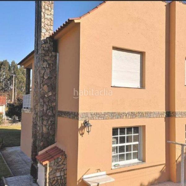 Foto dc41d098-0b12-4446-ae0a-8e55db478462. Chalet con parcheggio in O Hío Cangas