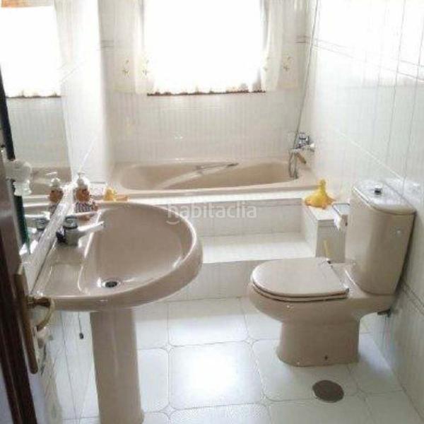 Foto e8830c2a-2fe4-4969-b4b4-ce0c16d35962. Chalet con parcheggio in O Hío Cangas