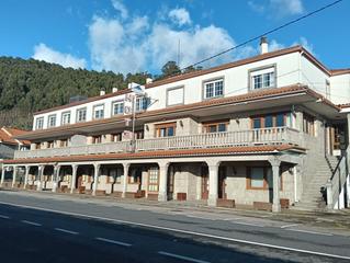 Edifici  Donantes de sangre. Espectacular hotel en la guardia en el camino portugués por la c