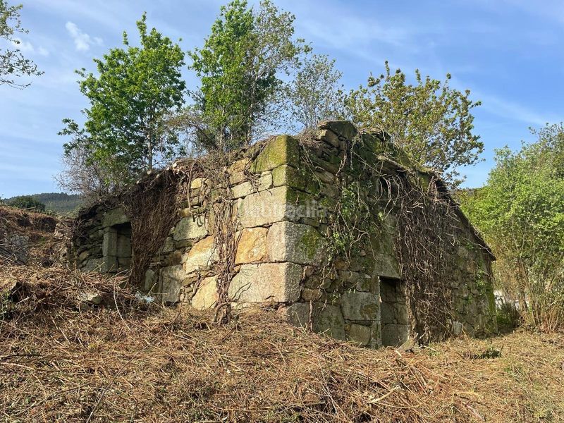 Foto f525e600-33f6-4ef7-8346-423eef814cee. Masia a Vilaboa