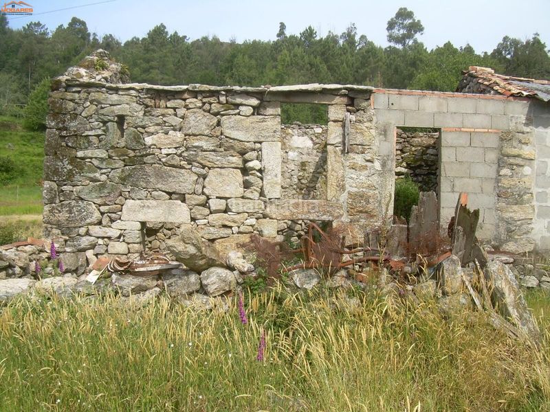 Foto fa3e68e3-f240-45d7-ab56-6ecd4f199053. Casa a Cañiza (A)