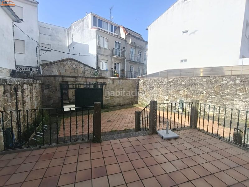 Foto 4561bd48-387e-4bc4-b0c0-6d90f8ddc90c. Edificio in Baiona