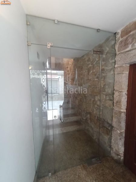 Foto fbe7d244-ddbd-4605-84e0-90fc76579fc7. Edificio in Baiona
