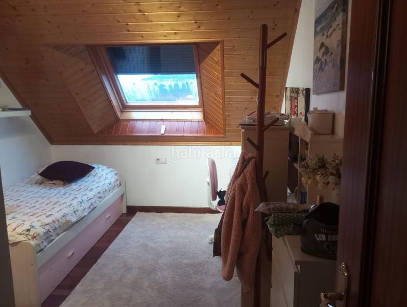 Foto aaa90ea5-60c6-4944-8a02-e2386507b79d. Àtic amb calefacció aparcament a Ponteareas