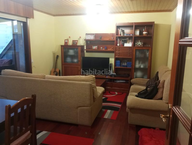 Foto da64c32b-157e-4baa-b4cc-3d2a36958ed8. Àtic amb calefacció aparcament a Ponteareas