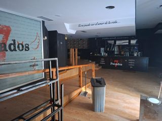 Lloguer Local Comercial  Calle de teófilo llorente. Local comercial en pleno casco viejo de vigo, en calle teófilo l