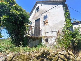Maison  Chan da iglesia-pesqueira. Casa para reformar en salvaterra