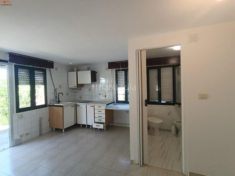 Foto 7e0f572b-7d51-4295-824c-f3932c017e3f. Casa amb calefacció a Teis Vigo
