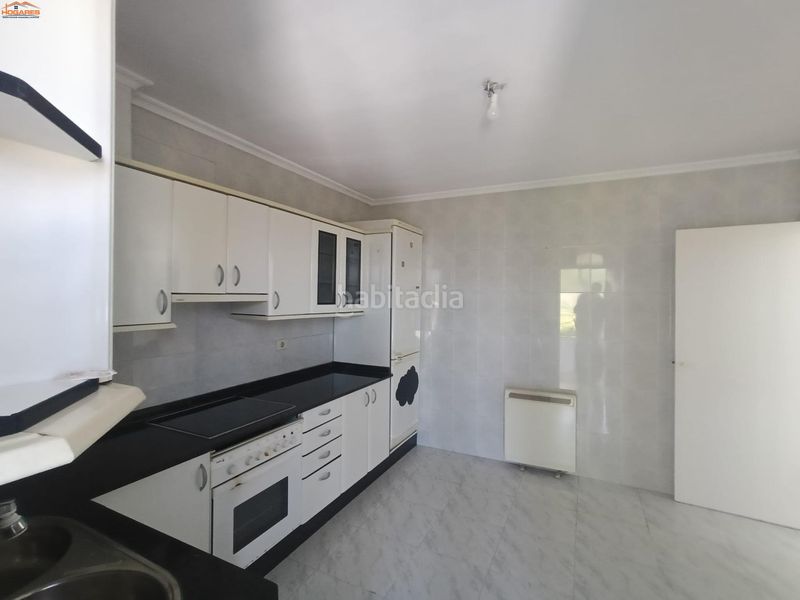 Foto a6db9ce6-ecc1-4511-ad6b-9eacc1dd53a8. Casa amb calefacció a Teis Vigo