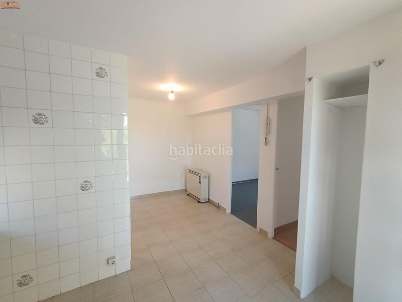 Foto d8373889-9d48-4fa3-b04b-b5669ab23e03. Casa amb calefacció a Teis Vigo