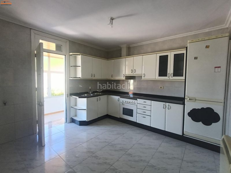 Foto f81c5211-830e-4edf-b68a-43c923257da8. Casa amb calefacció a Teis Vigo