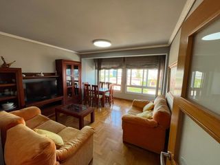 Location Appartement  Avenida gran via. Amplio piso de 130 m2 en gran vía, junto a plaza de españa
