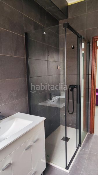 Foto f51bf7dd-14ba-4e09-ba3f-329886f483c2. Xalet amb aparcament a Teis Vigo