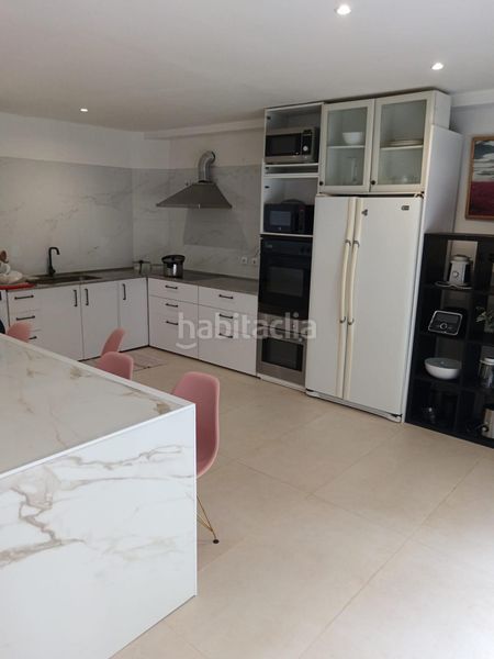 Foto 896e4d2b-b146-4b6a-83a1-777e99782710. Casa amb calefacció aparcament a Teis Vigo