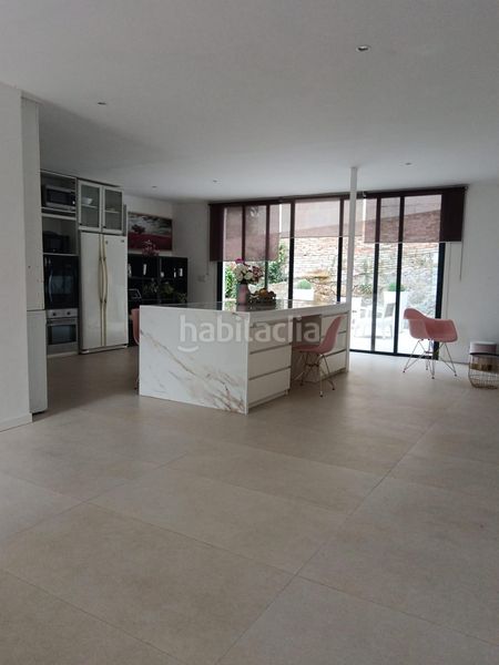Foto a671a42a-1dcf-4c14-a39d-7b6223be523b. Casa amb calefacció aparcament a Teis Vigo