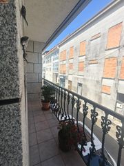 Casa en Arbo. Casa adosada en el cetro de arbo
